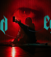 8 M/S представят новия си сингъл „DEAD EYES“ с видеоклип