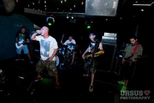 cruel hand 02